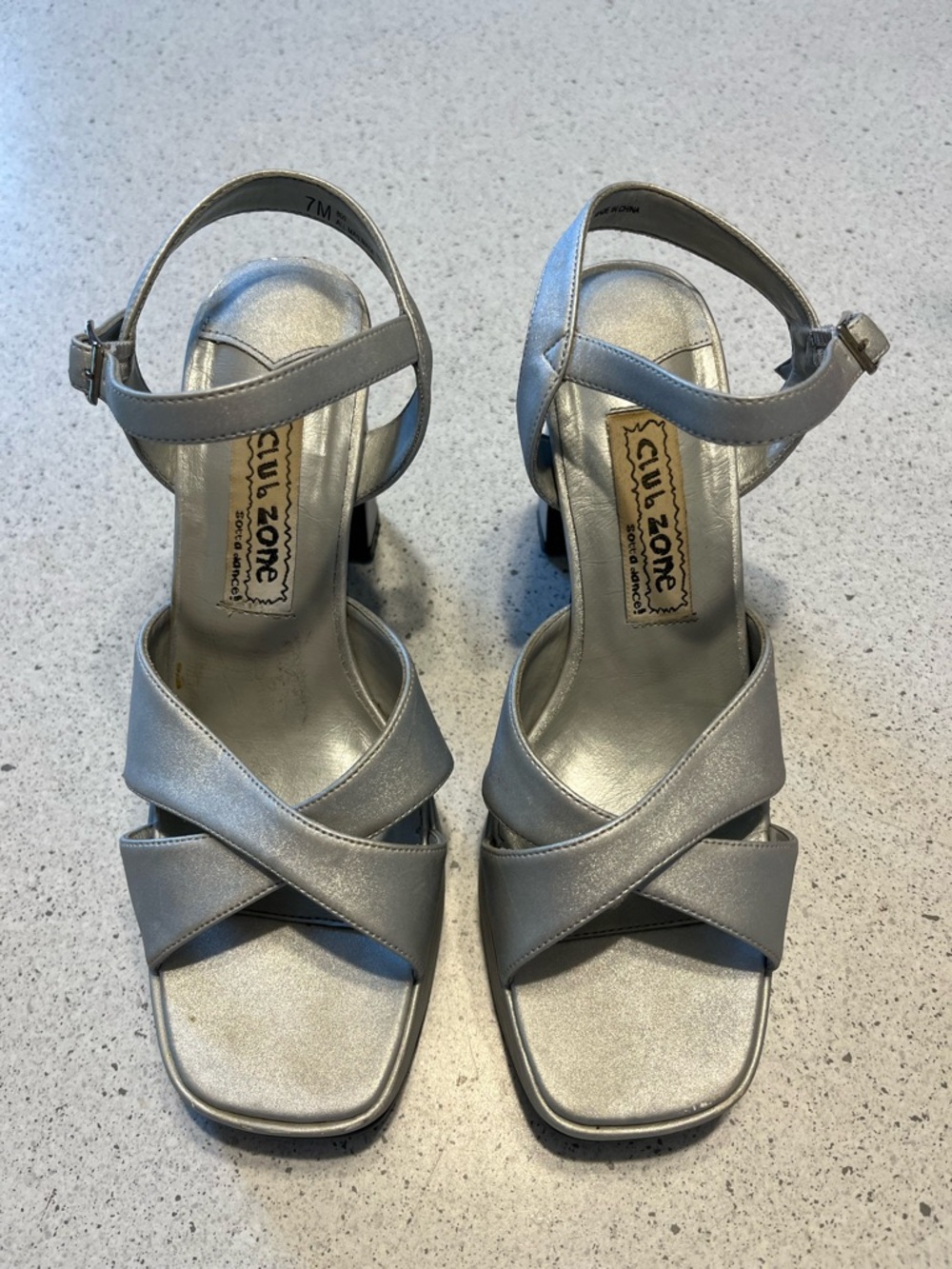 Vintage Club Zone Silver Platform Block Heel Sandals - Picture 4 of 9
